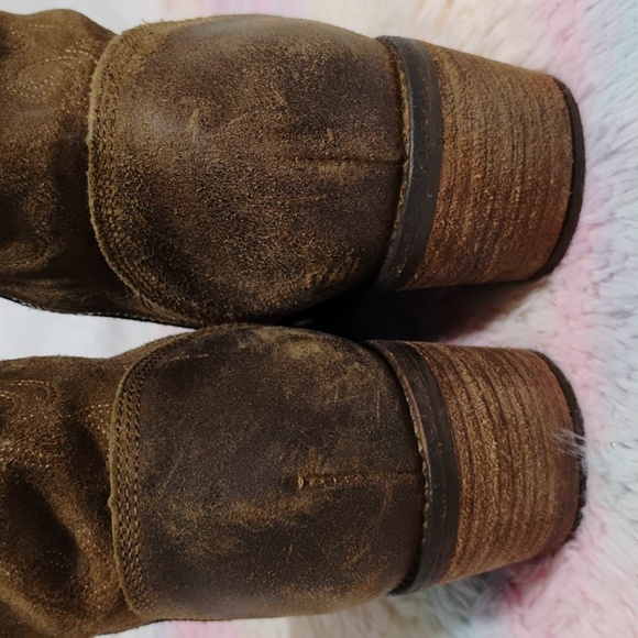 Olukai Kalulani Boot Seal Brown Mustang Distressed Boots Sz.7 Gently Worn - Picture 10 of 16